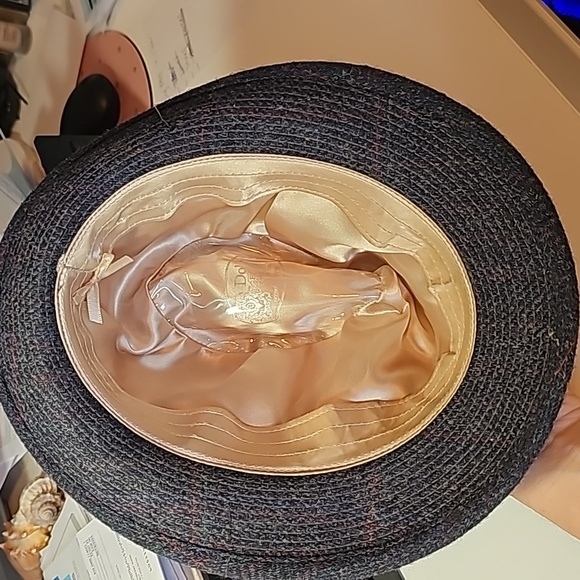 STUNNINH VINTAGE HOBBS CHARCOAL WOOL TWEED FEDORA - Picture 2 of 12